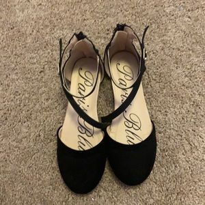 Paris blues black fancy sandals/dress shoes!